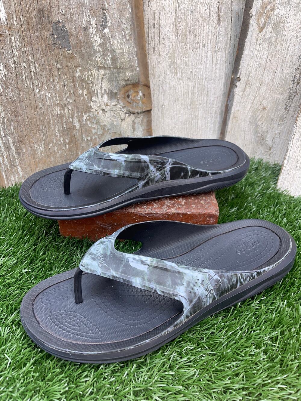 Crocs Mossy Oak Elements Agua Mens 11 Sandals Flip Flops